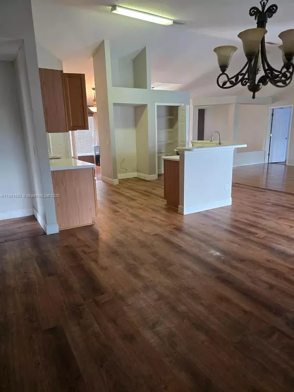 Port St. Lucie, FL 34953,1556 SW Jacqueline Ave