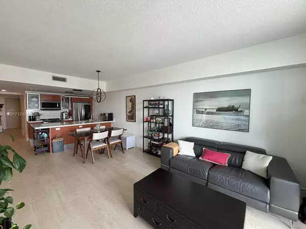 Miami, FL 33130,185 SW 7th St #3403