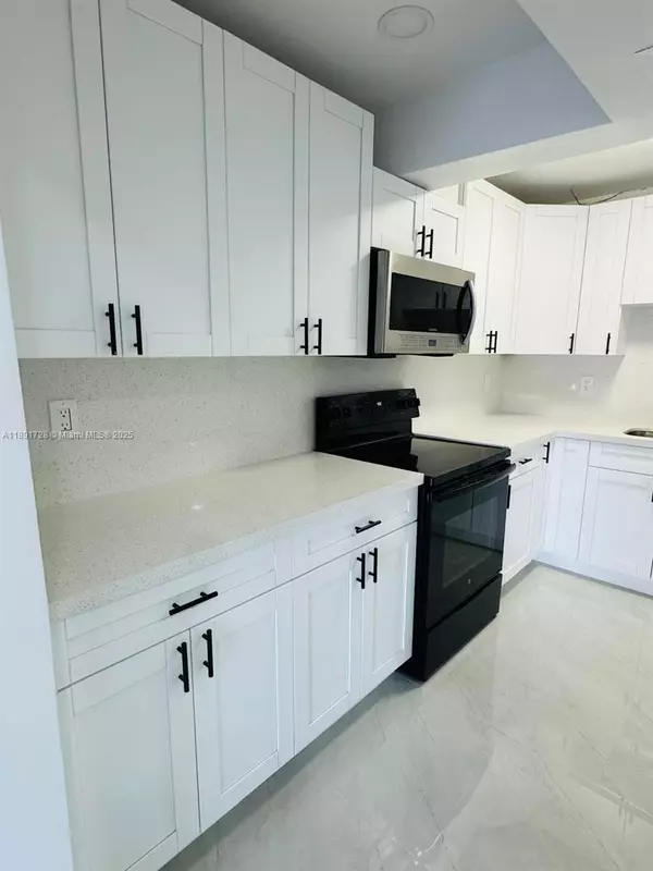 Miami Gardens, FL 33055,4534 NW 195th St