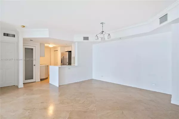 Miami, FL 33131,701 Brickell Key Blvd #1411