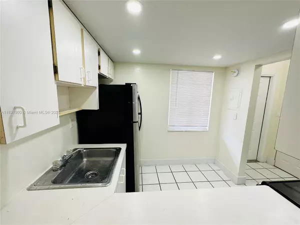 Miami Gardens, FL 33169,505 NW 177th St #131