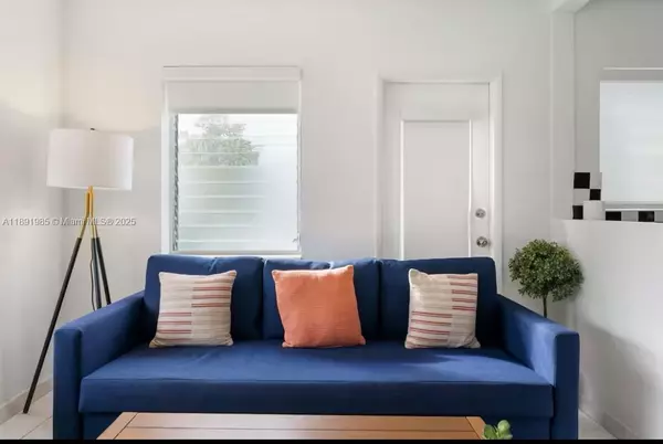 Miami Beach, FL 33141,7721 Harding Ave #8