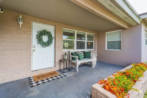 Oakland Park, FL 33309,312 NW 35th St