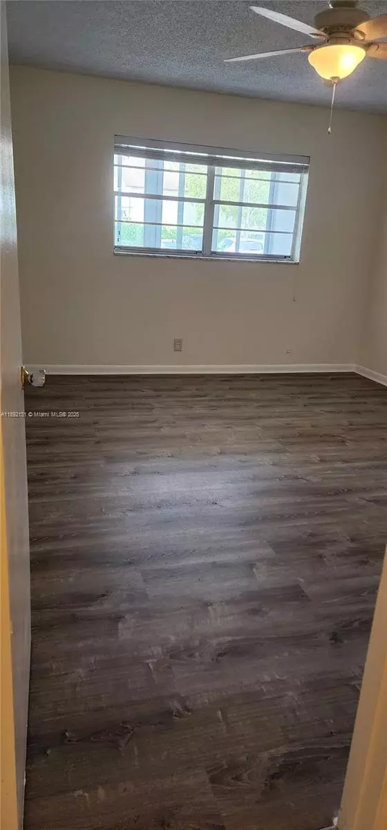 Margate, FL 33063,6505 Winfield Blvd #B-26