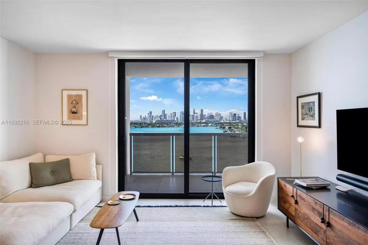 Miami Beach, FL 33139,9 Island Ave #1404