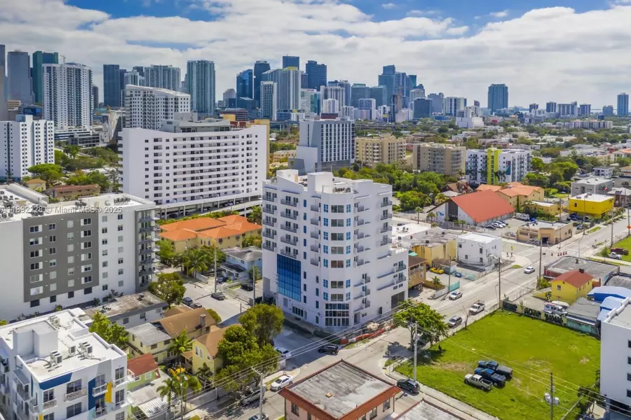 39 NW 7th Ave #403, Miami, FL 33128