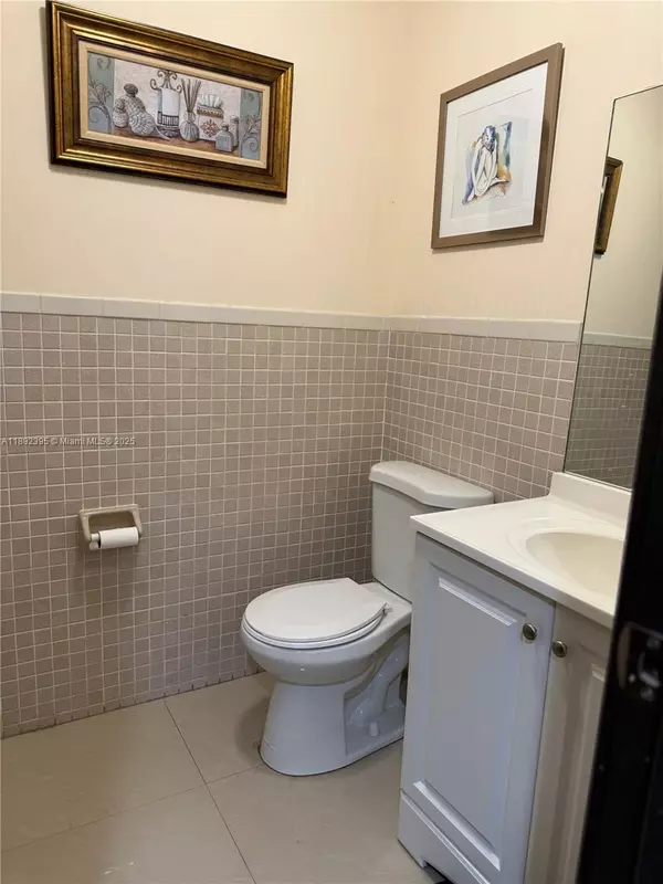 Delray Beach, FL 33484,75 Capri B #75