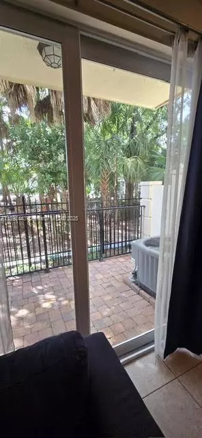West Palm Beach, FL 33411,8340 Cocoplum Sound Ln
