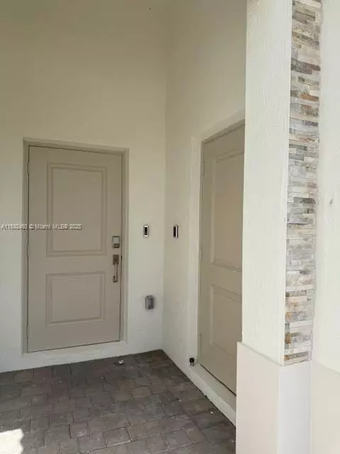 Homestead, FL 33035,2225 SE 30th St #2225