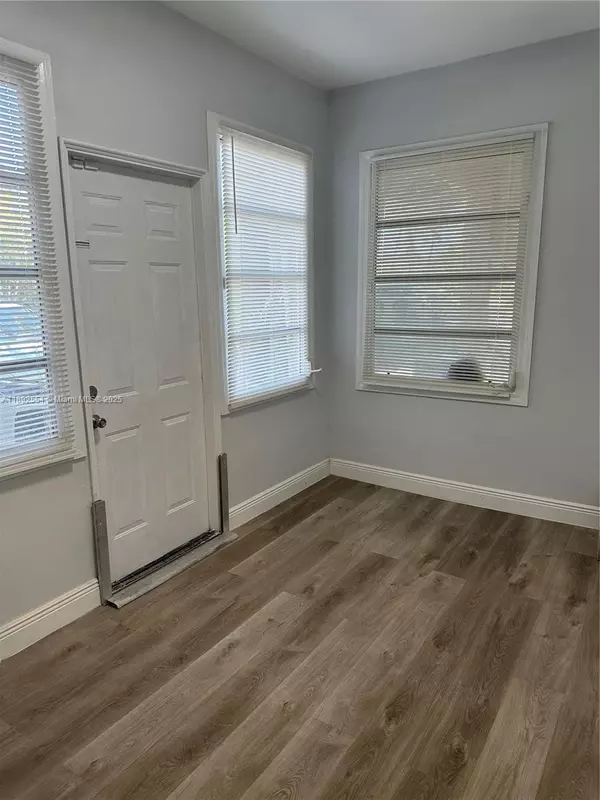 Dania Beach, FL 33004,228 SE Park St #228