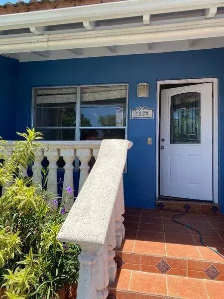 Miami, FL 33145,2225 SW 21st Ter