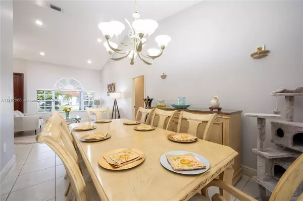 Miami, FL 33175,2275 SW 143rd Ct