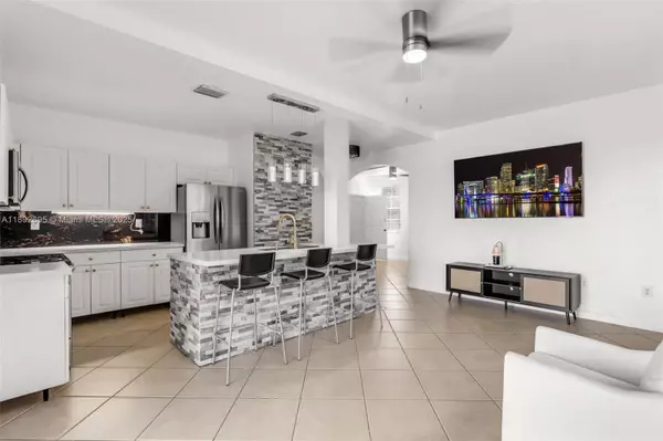 Cutler Bay, FL 33190,9227 SW 227th St #.