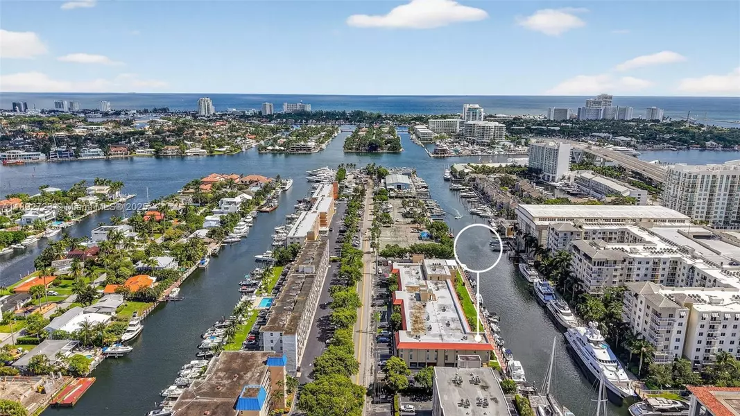 1700 SE 15th St #215, Fort Lauderdale, FL 33316