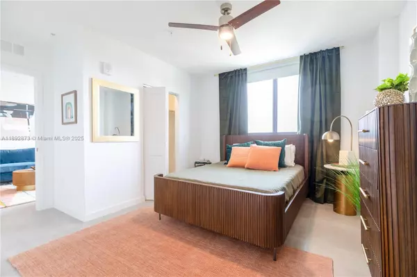 1005 Spring Garden Rd #720, Miami, FL 33136