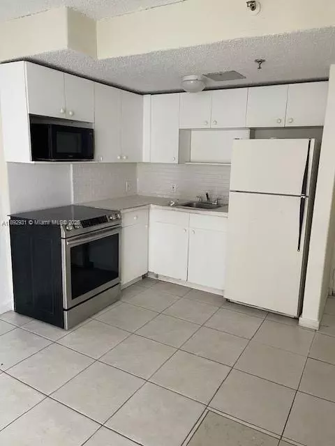 Miami, FL 33169,16450 NW 2nd Ave #412