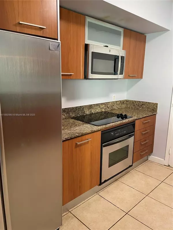 Miami, FL 33156,9066 SW 73rd Ct #1009