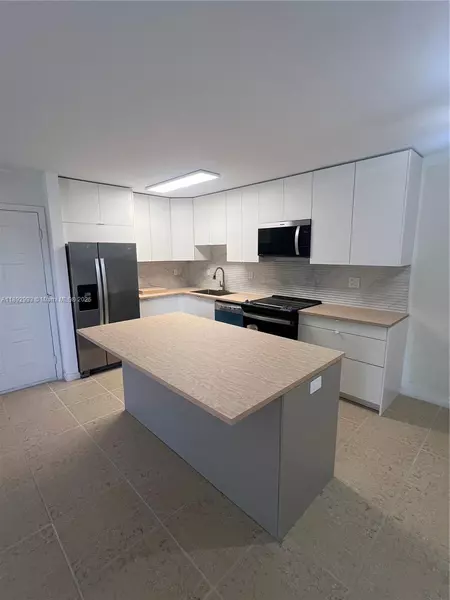 4780 NW 102nd Ave #102-11, Doral, FL 33178