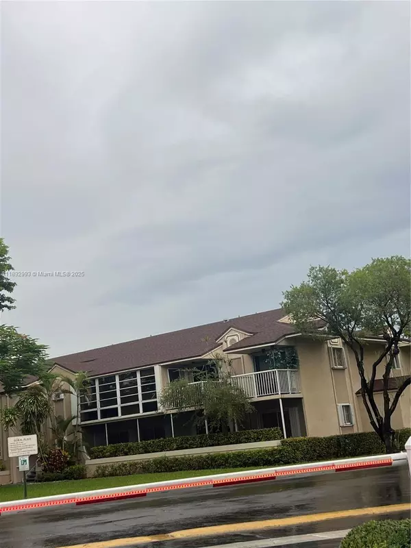 Doral, FL 33178,4780 NW 102nd Ave #102-11