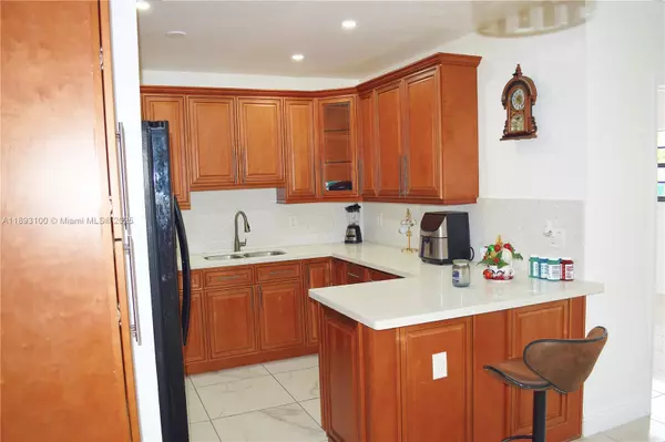 Miami Gardens, FL 33055,18600 NW 42nd Pl