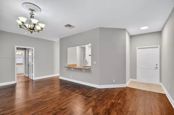 Lake Worth, FL 33460,1729 N 11th Ave N