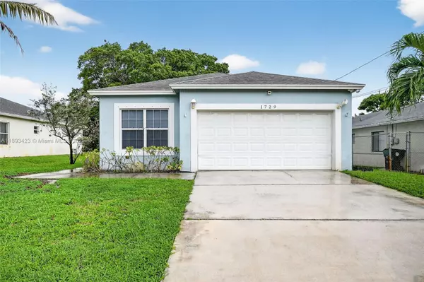 1729 N 11th Ave N, Lake Worth, FL 33460