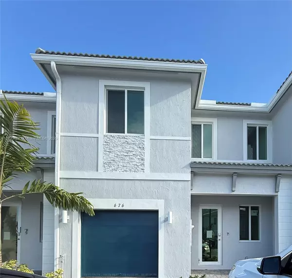 676 SE 14th St, Homestead, FL 33034