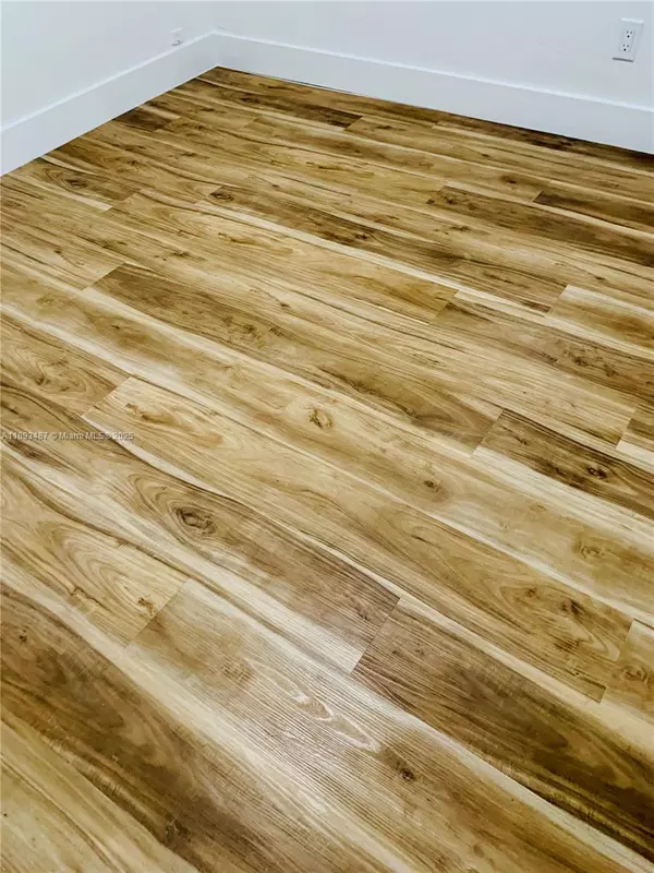 Hallandale Beach, FL 33009,609 NW 2nd Ave #4