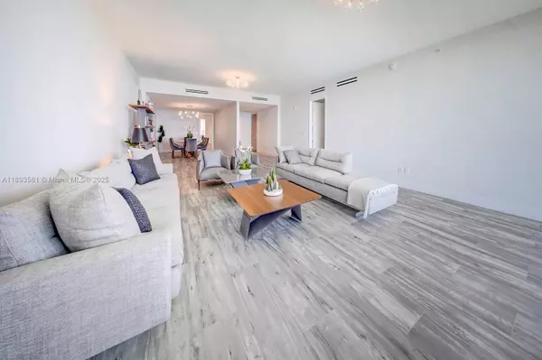 Bal Harbour, FL 33154,10203 Collins Ave #1502