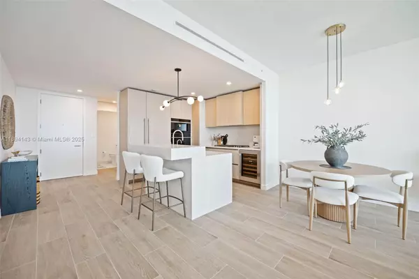 Pompano Beach, FL 33062,900 N Ocean Blvd #1005