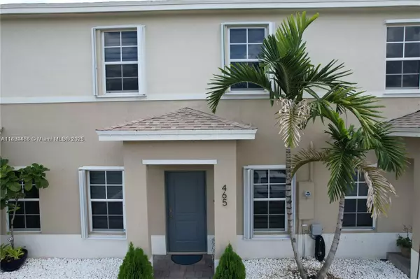 465 NE 5th Pl, Florida City, FL 33034
