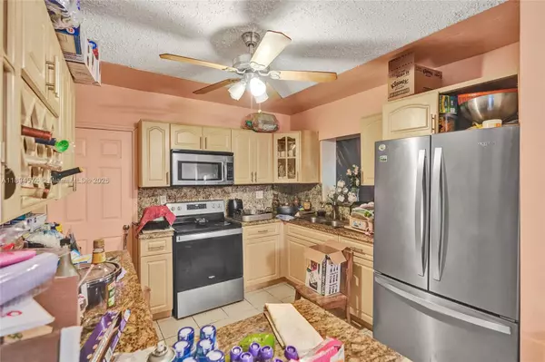 Miami, FL 33162,685 NE 180th St