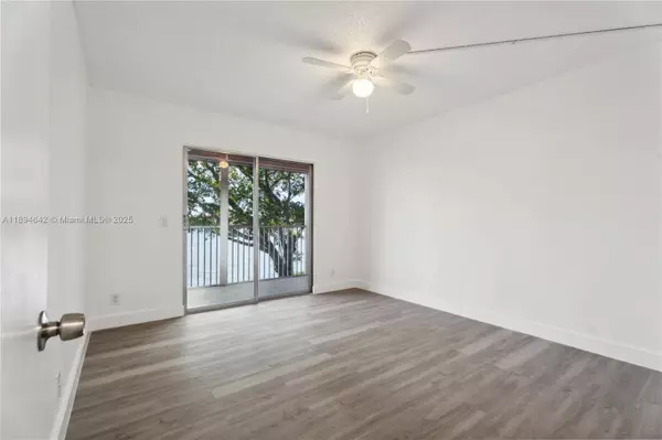 Pembroke Pines, FL 33027,1301 SW 134th Way #213B