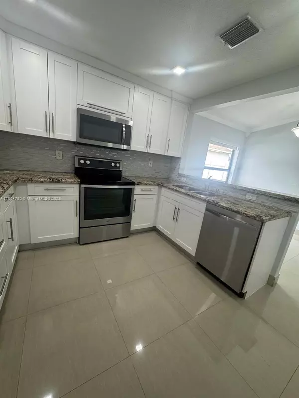 Miami, FL 33177,14213 SW 152nd Ter