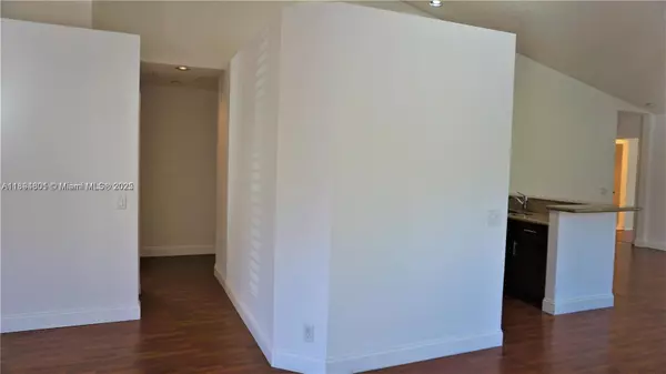 Weston, FL 33327,1121 Alexander Bnd