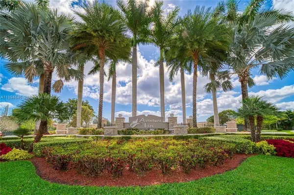 404 NE 194th Ter, Miami, FL 33179