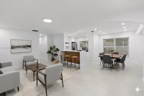 8631 NW 12th St #D177, Plantation, FL 33322