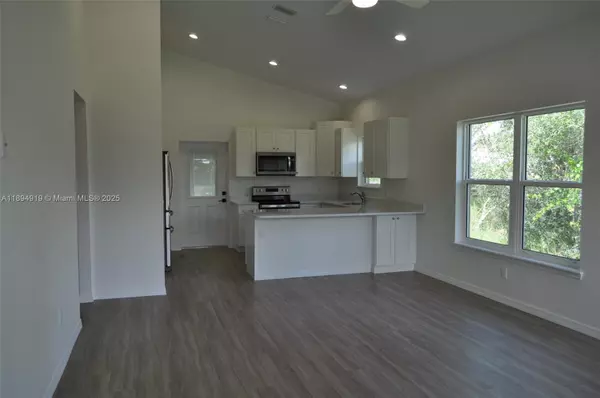 Sebring, FL 33875,4123 Mandarin Rd #4123