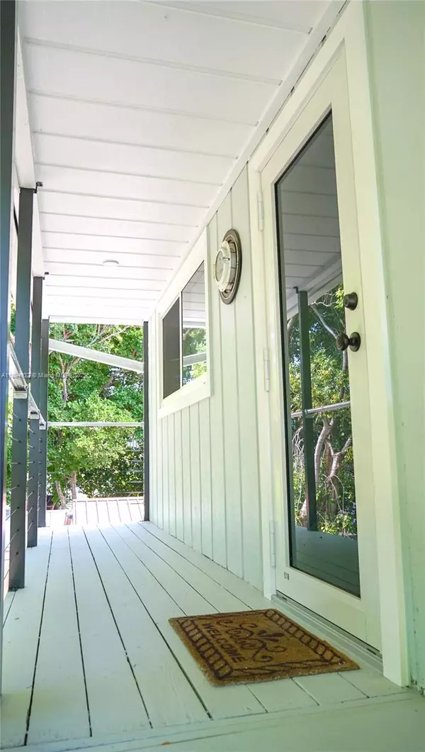 Key Largo, FL 33037,45 Gumbo Limbo Ave #2nd flr