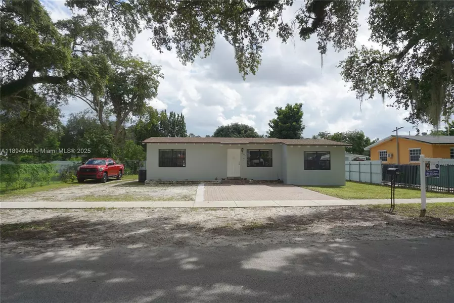 2850 NW 170th St, Miami Gardens, FL 33056