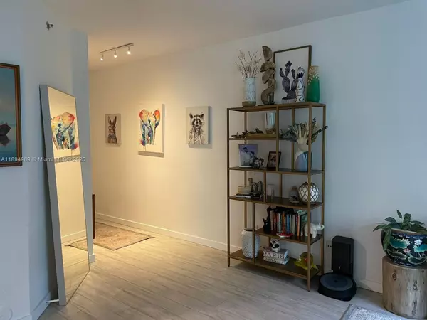 Aventura, FL 33160,Address not disclosed