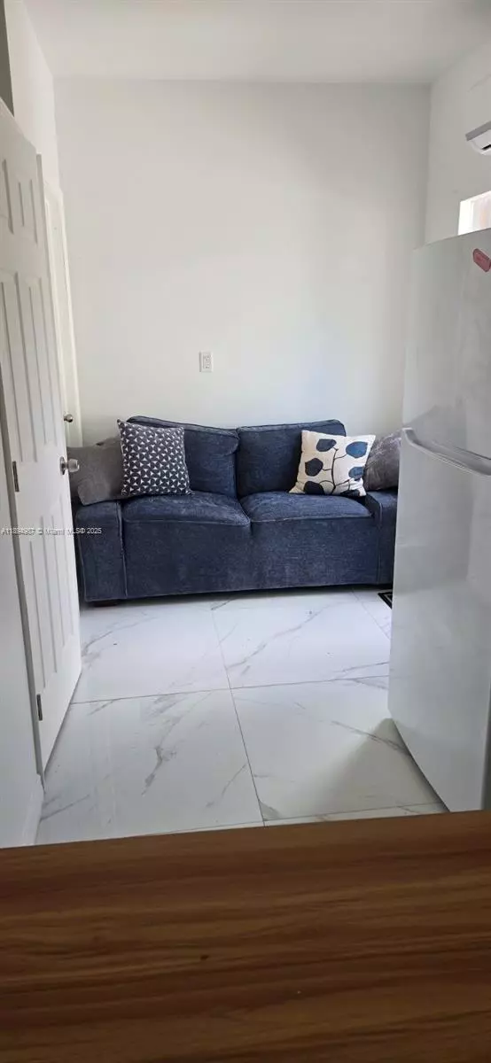 Miami, FL 33177,13440 SW 178th St #Efficiency