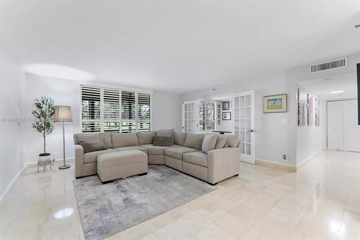 Boca Raton, FL 33433,7225 Promenade Dr #102