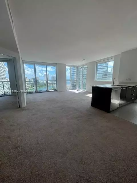 Miami, FL 33131,500 SE Brickell Ave #1502