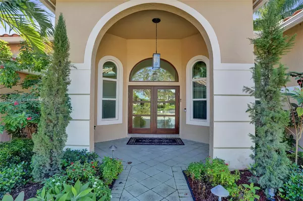 Weston, FL 33332,2715 Edgewater Ct
