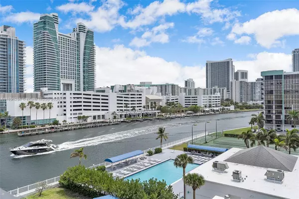 600 Parkview Dr #625, Hallandale Beach, FL 33009