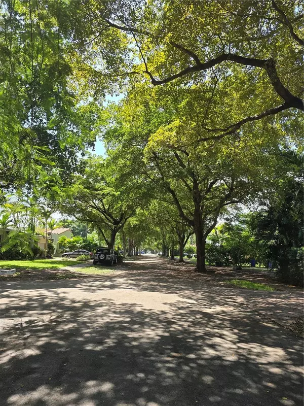 Coral Gables, FL 33134,103 Romano Ave