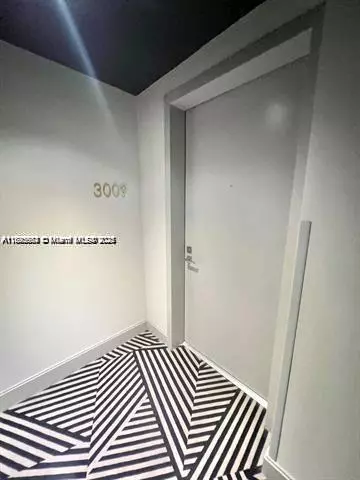 Miami, FL 33130,45 SW 9th St #3009