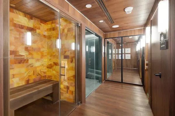 Miami, FL 33137,555 NE 34th St #1006