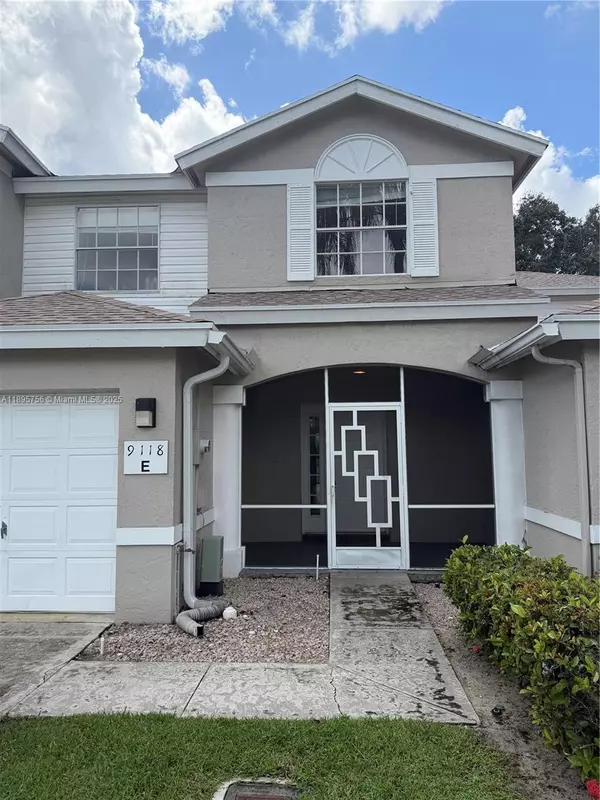 Boca Raton, FL 33496,9118 Boca Gardens Pkwy #E